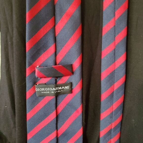 Giorgio Armani Blue & Red Striped Silk Tie - Picture 5 of 5
